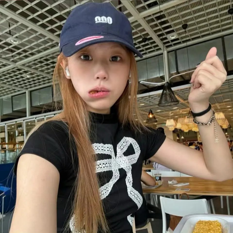 魔力女管家第一季封面
