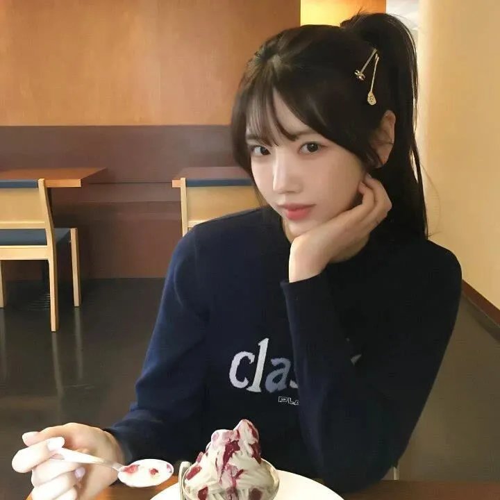 可爱小小姐封面